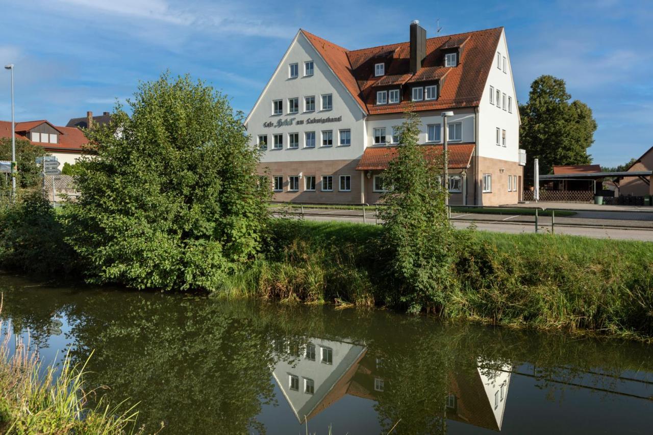 Hotel Am Ludwigskanal Wendelstein Buitenkant foto